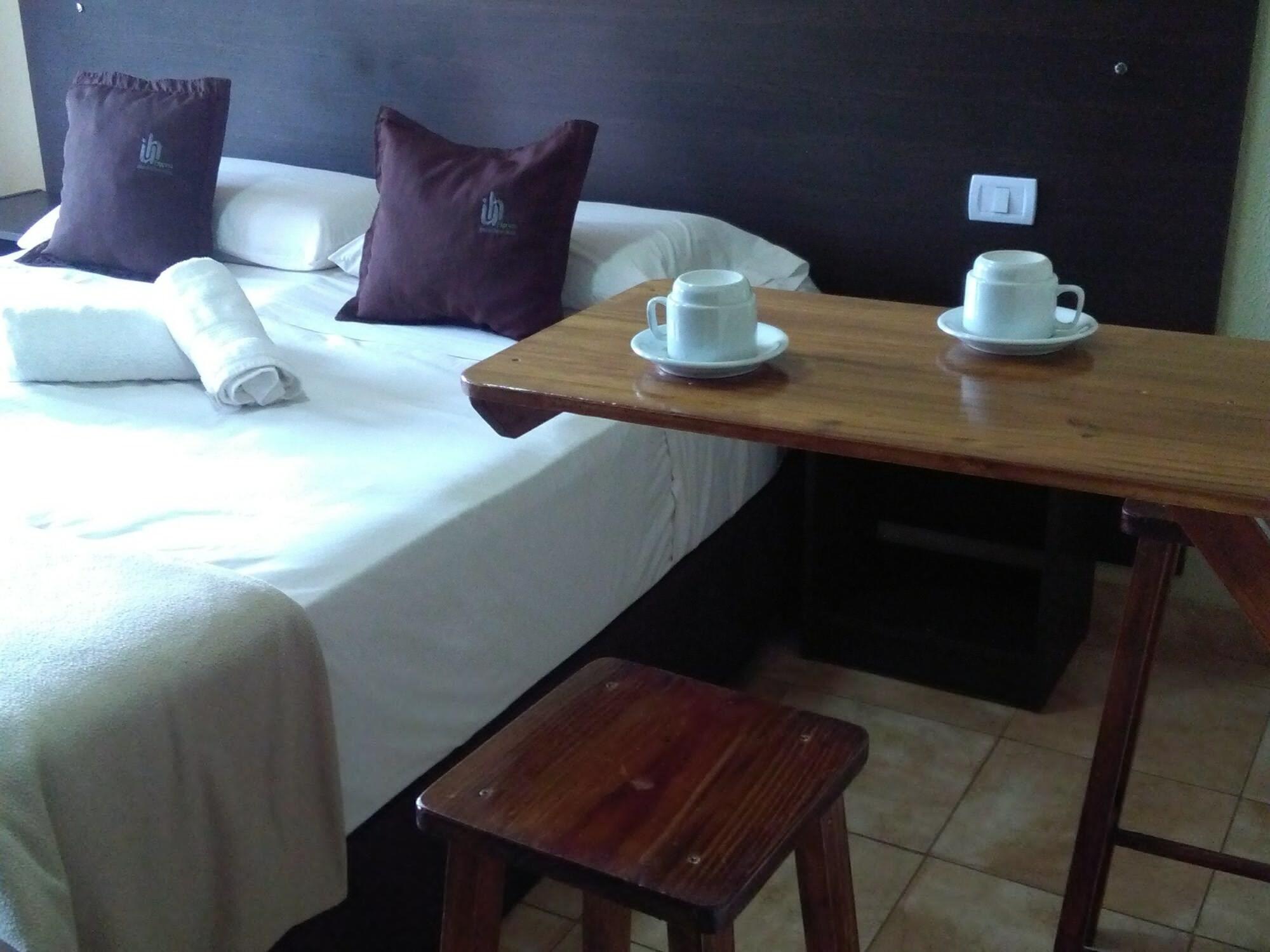 Iguazu Urban Hotel Express Puerto Iguazú Dış mekan fotoğraf