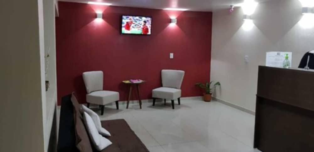 Iguazu Urban Hotel Express Puerto Iguazú Dış mekan fotoğraf