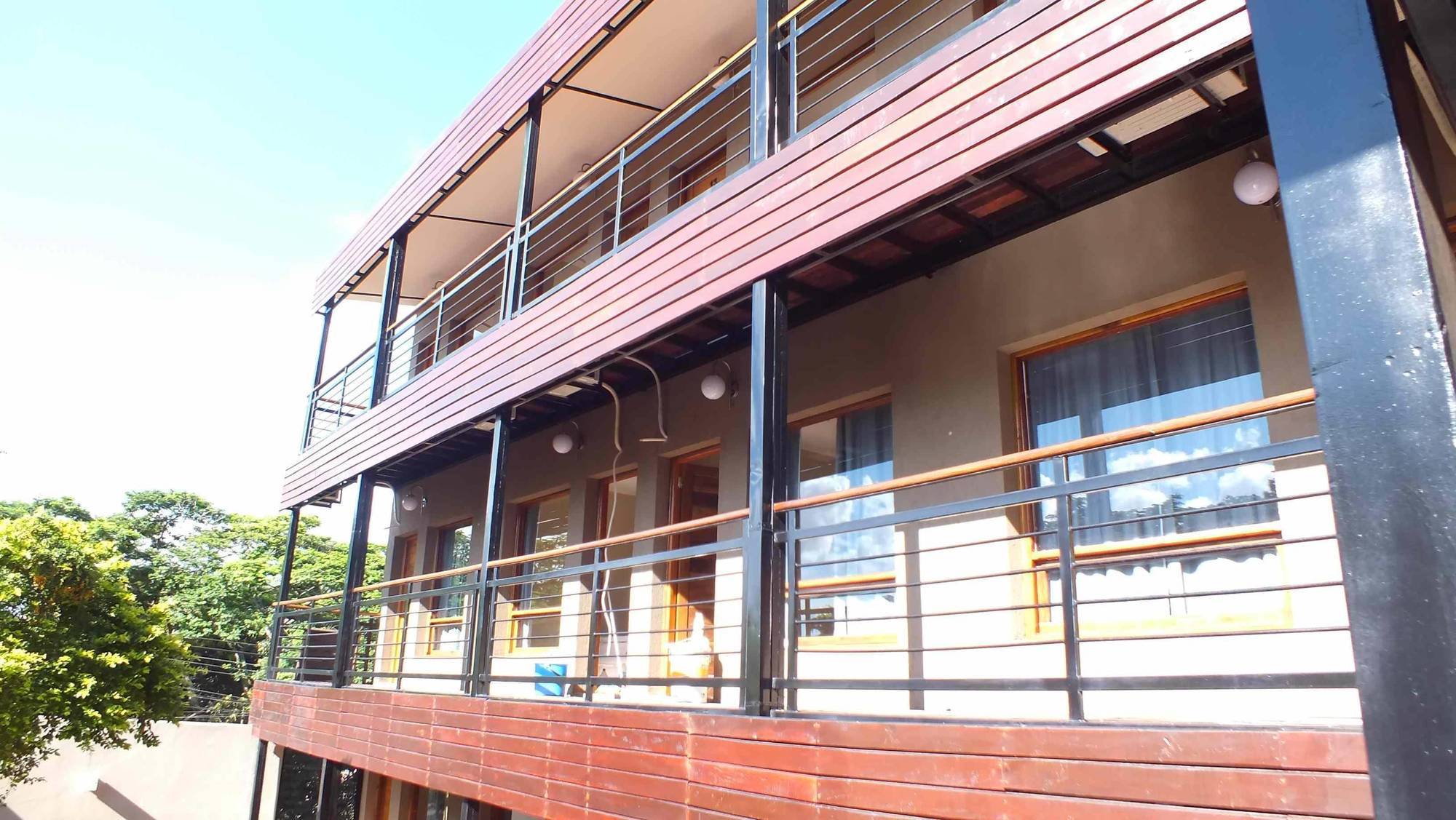 Iguazu Urban Hotel Express Puerto Iguazú Dış mekan fotoğraf
