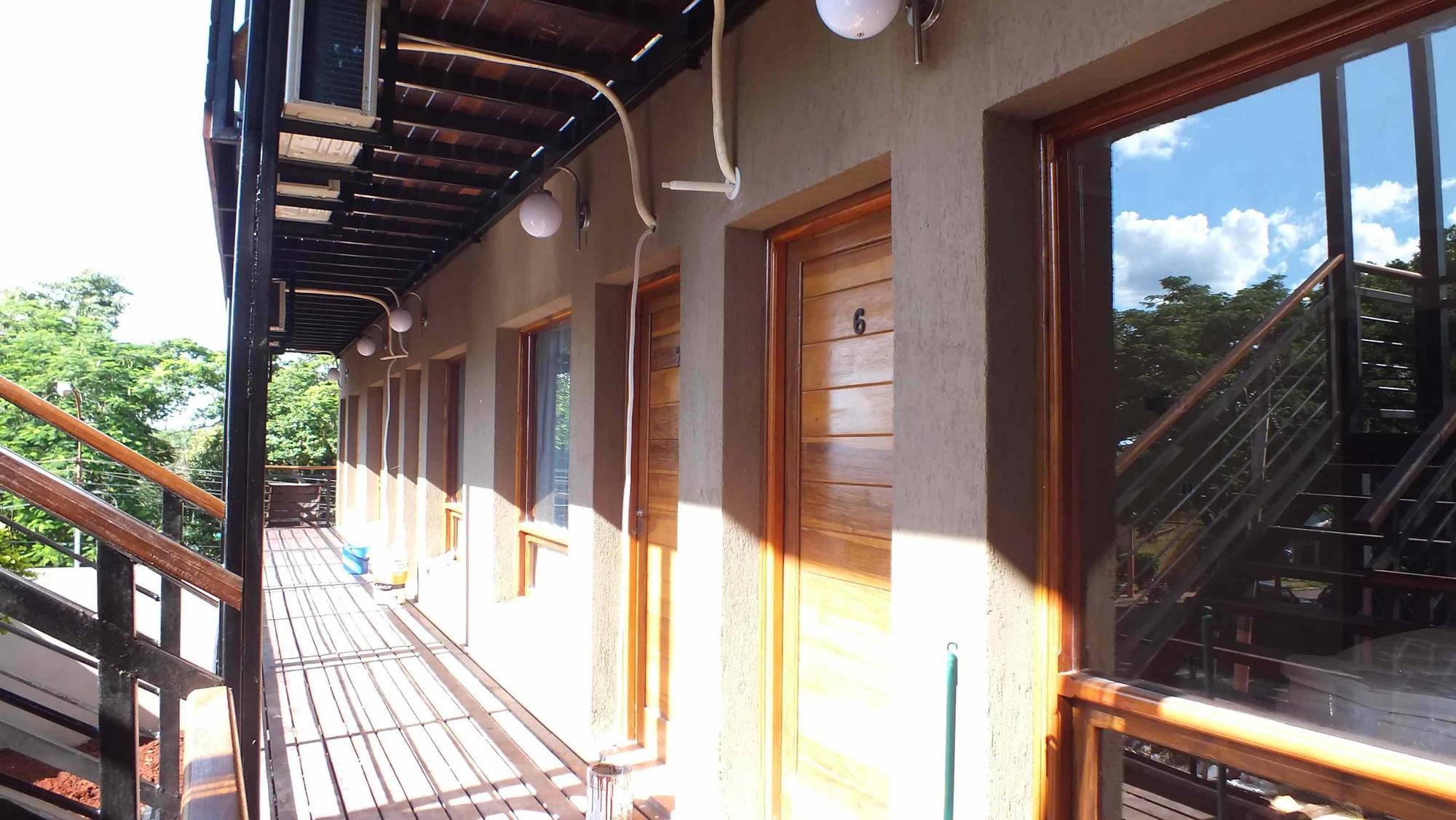 Iguazu Urban Hotel Express Puerto Iguazú Dış mekan fotoğraf