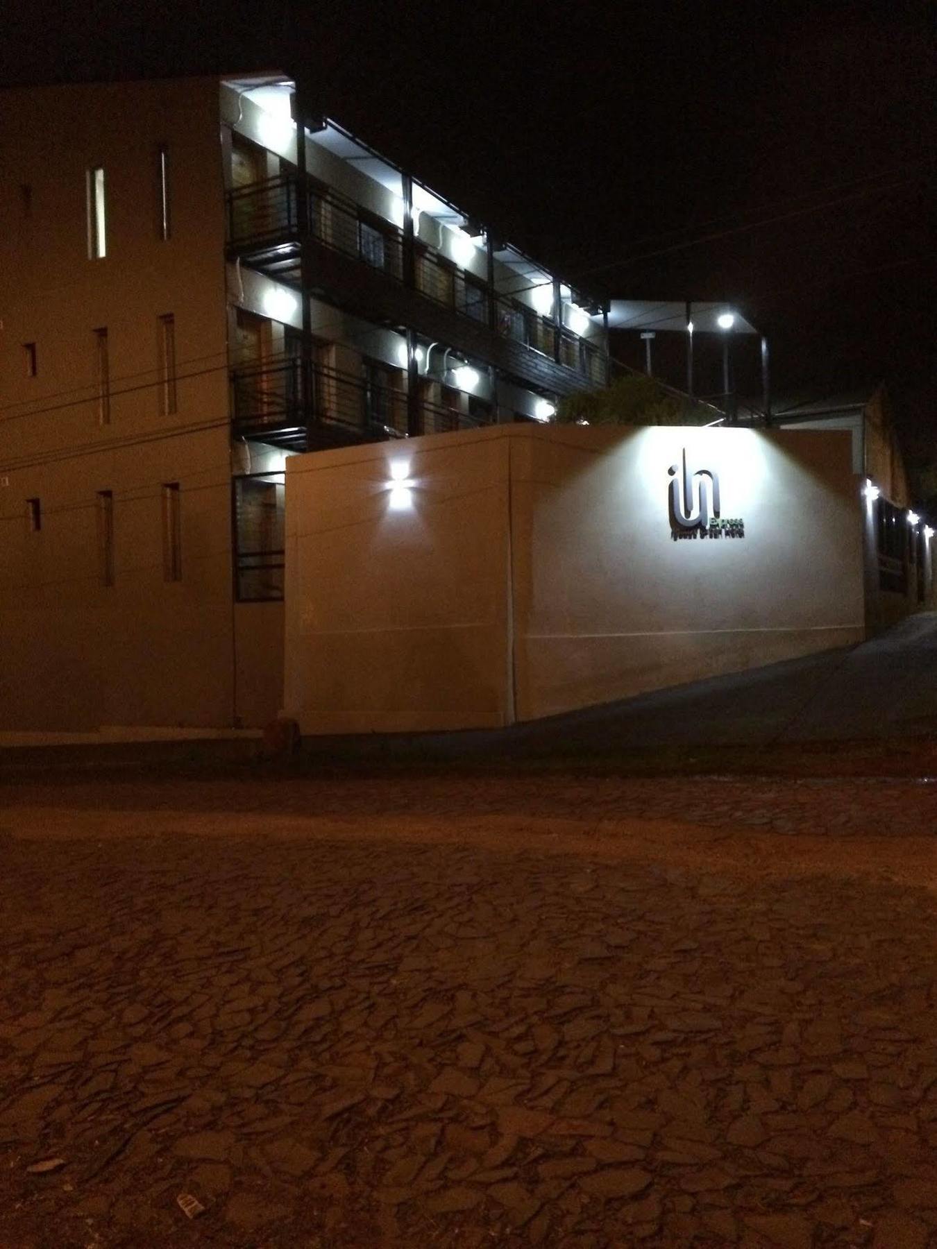 Iguazu Urban Hotel Express Puerto Iguazú Dış mekan fotoğraf